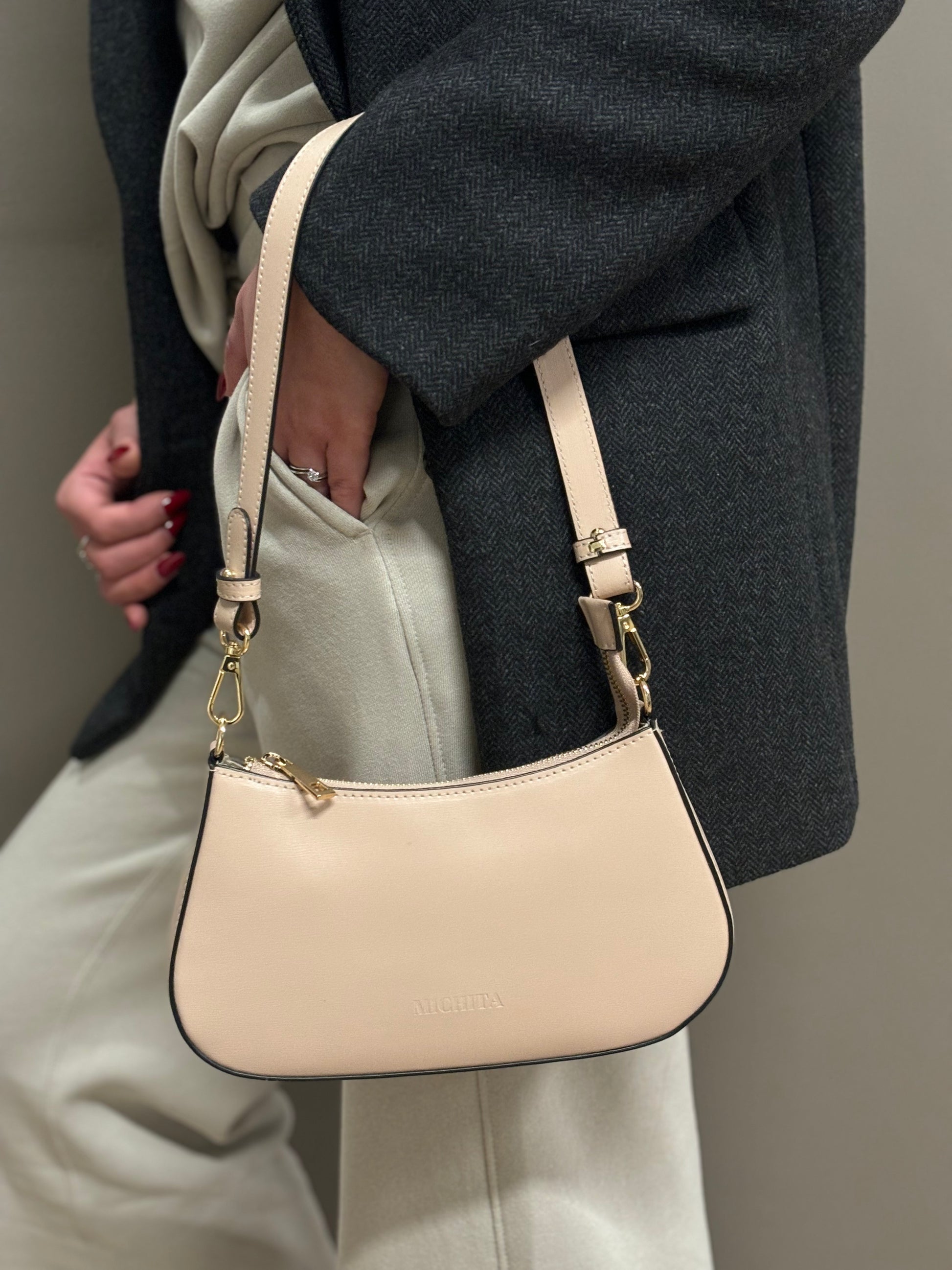 Michita Bag Cipria indossata